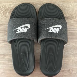 Nike Victori One Sequoia/Summit White Slides